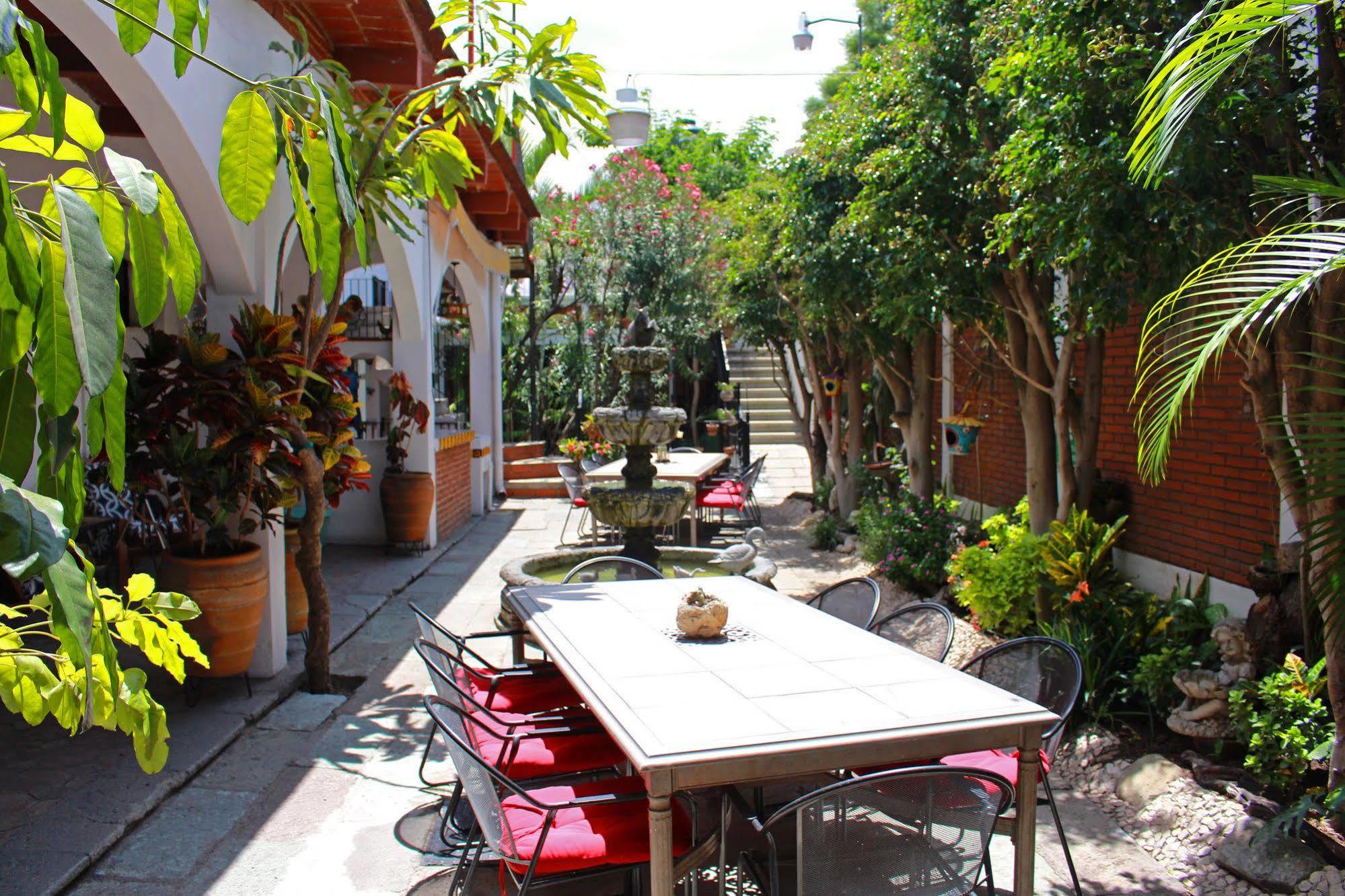 Las Mariposas Hotel & Studios Oaxaca Exterior photo